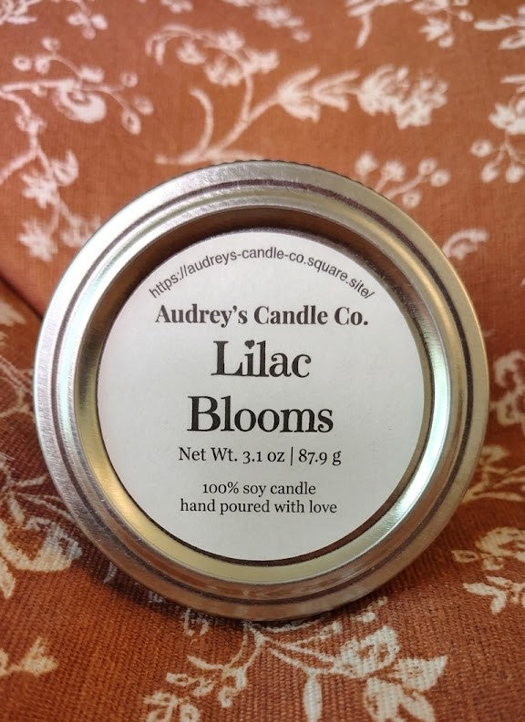 Lilac Blooms: small candle